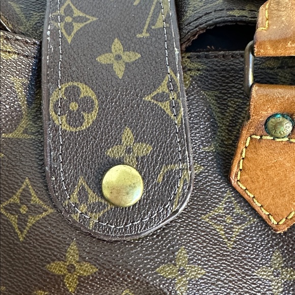 Louis Vuitton Monogram Speedy 45 Travel Bag 
Date Code SD
16” x 11” x 8” - Picture 3 of 15